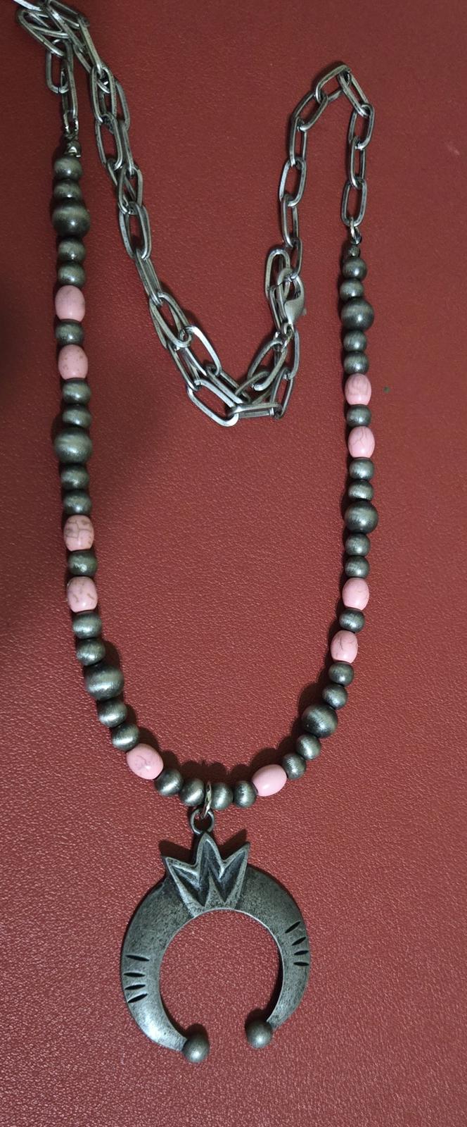Necklace Bohemian Y shaped Pink, Brand New