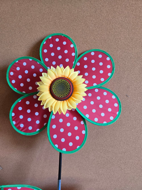 16-inch Polka Dot Sunflower Wind Spinner with Leaves, Brand New