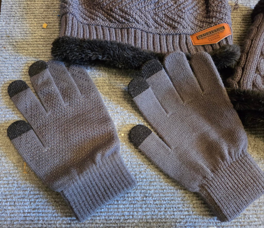 Loritta 3pc Winter Beanie Hat Scarf Gloves Set – Fleece Lined Touchscreen NEW