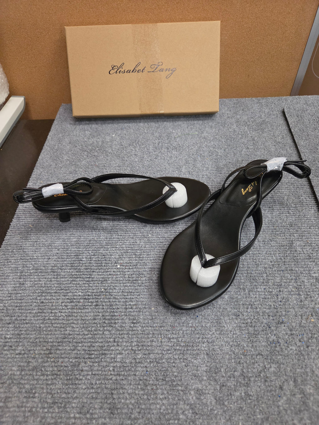 Elisabet Tang Black Kitten Heels Size 7 NEW NIB