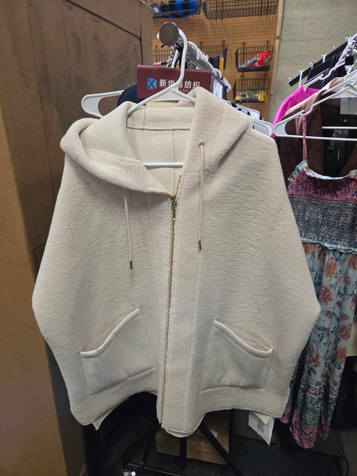 Weatherproof Reversible Faux Shearling Hooded Jacket Cream Large NEW NWT