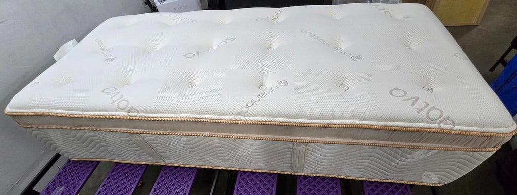 Saatva HD TwinXL mattress, Like New Condition