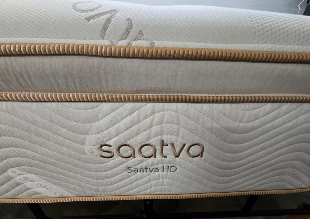 Saatva HD TwinXL mattress, Like New Condition
