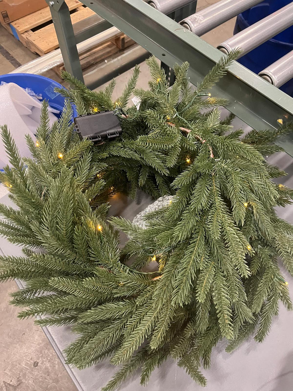 BH Fraser Fir Wreath, lights, like new