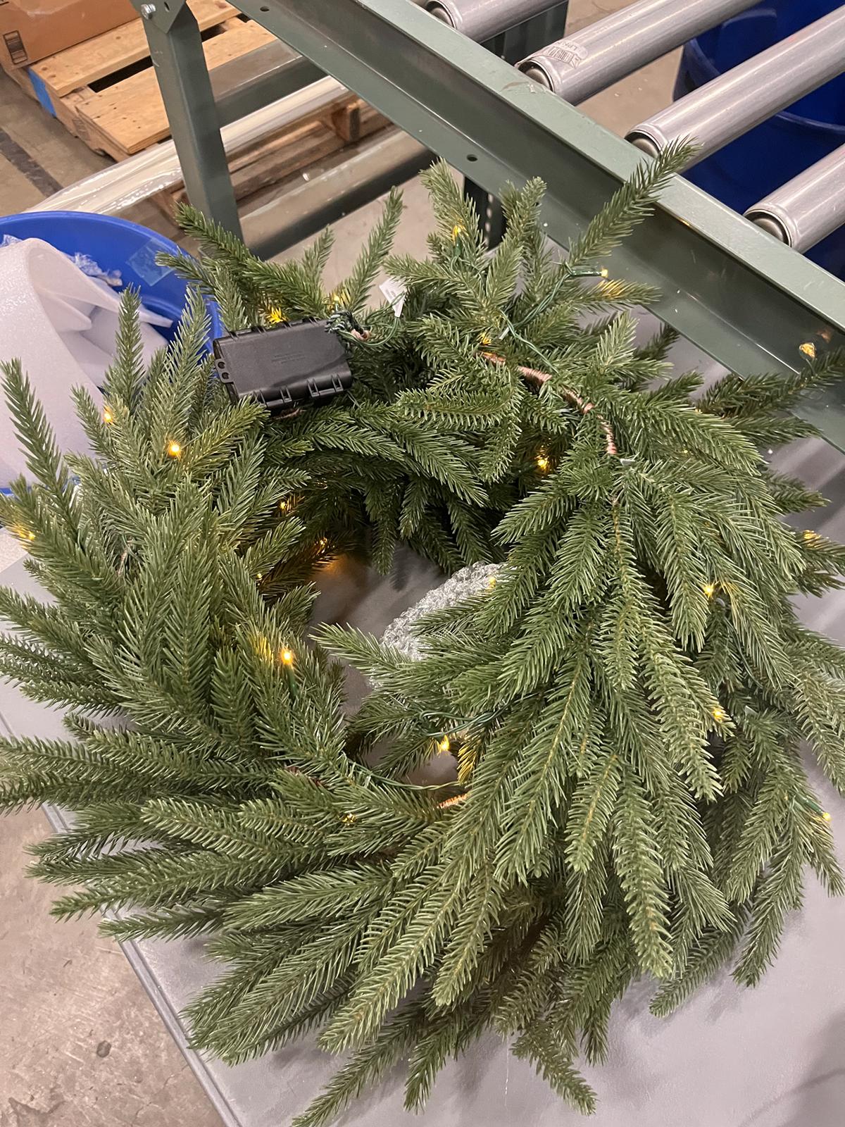 BH Fraser Fir Wreath, lights, like new