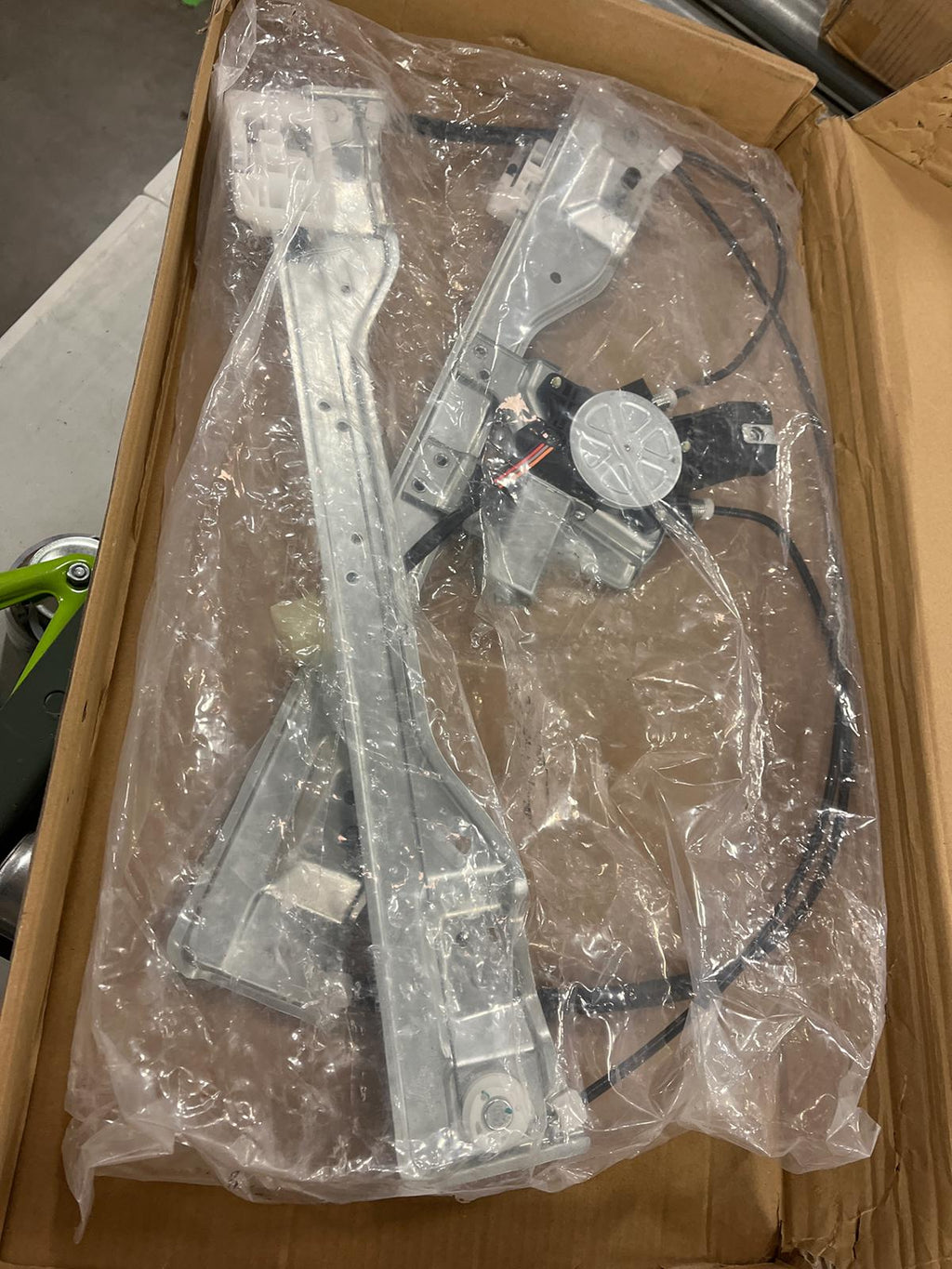Dorman 751-711 Front Passenger Side Power Window Regulator and Motor Assembly, like new
