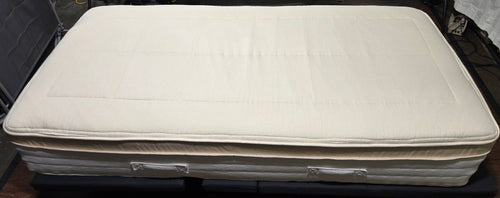 Awara Premier Luxury Hybrid mattress, Twin XL, Great Condition - PDX Furnish