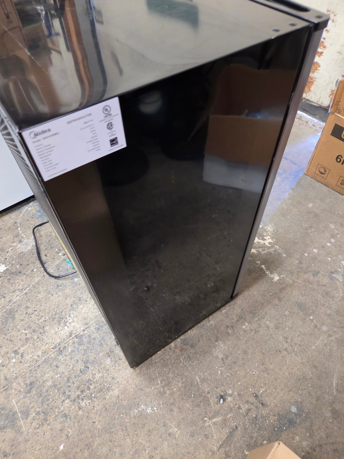 Midea 3.3 Cu. Ft. Compact Single-Door Mini Refrigerator / Chiller