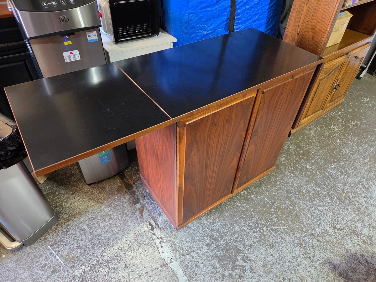 Vintage Mid-Century Modern Walnut Rolling Bar Cart / Dry Bar Credenza (Drop-Leaf)