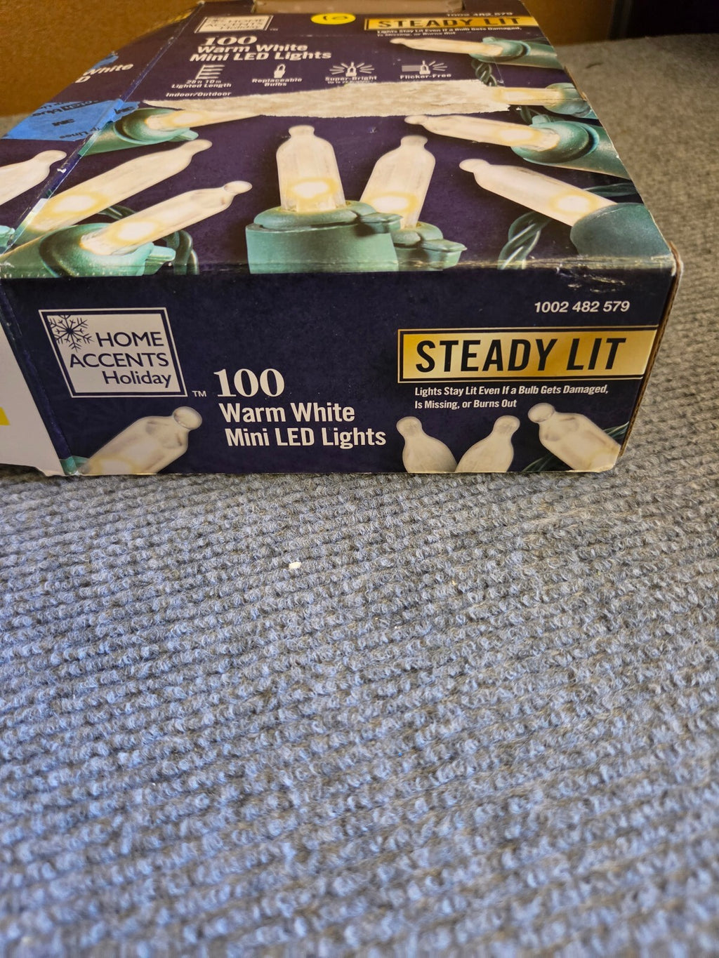 Christmas Lightrs - 100 lights, almost 29' long, Open Box