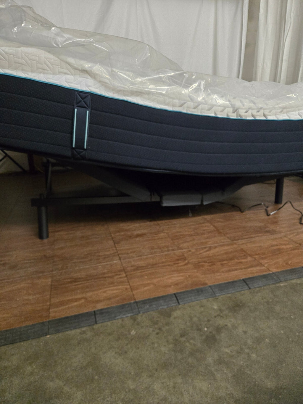 Adjustable Bed Frames, Like New Condition