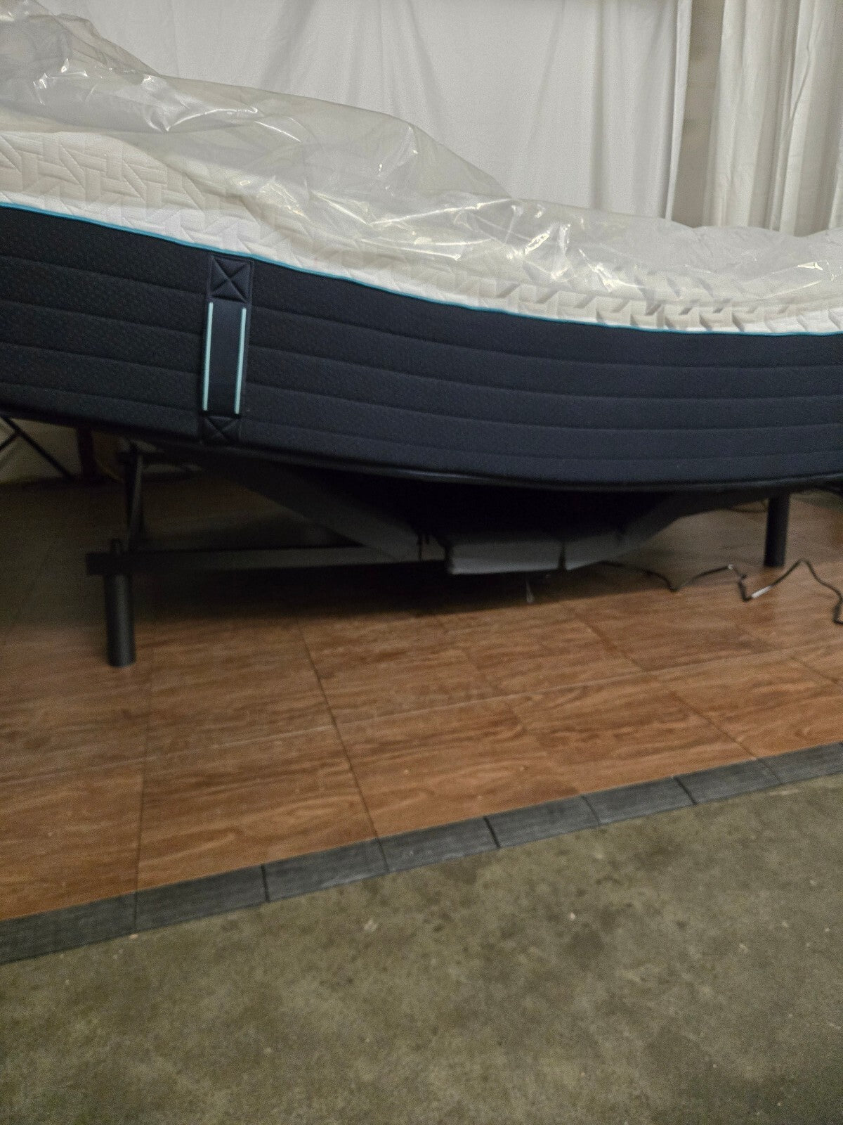 Adjustable Bed Frames, Like New Condition