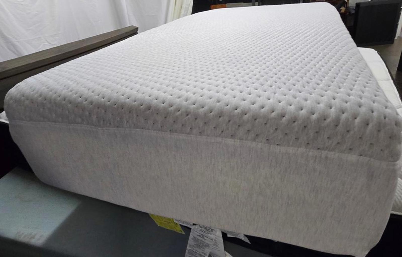 Casper SnowMax Twin XL or Split King mattress, Like New Condition - PDX Furnish