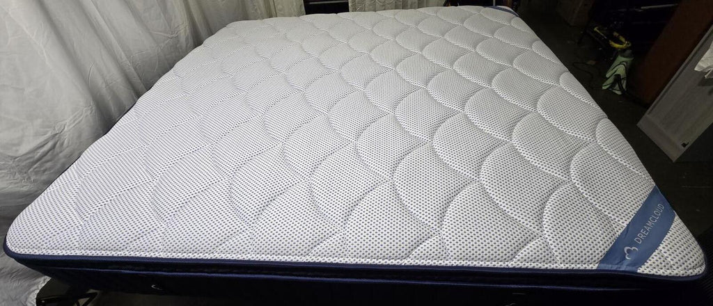 Dreamcloud Premier King mattress, Like New Condition - PDX Furnish