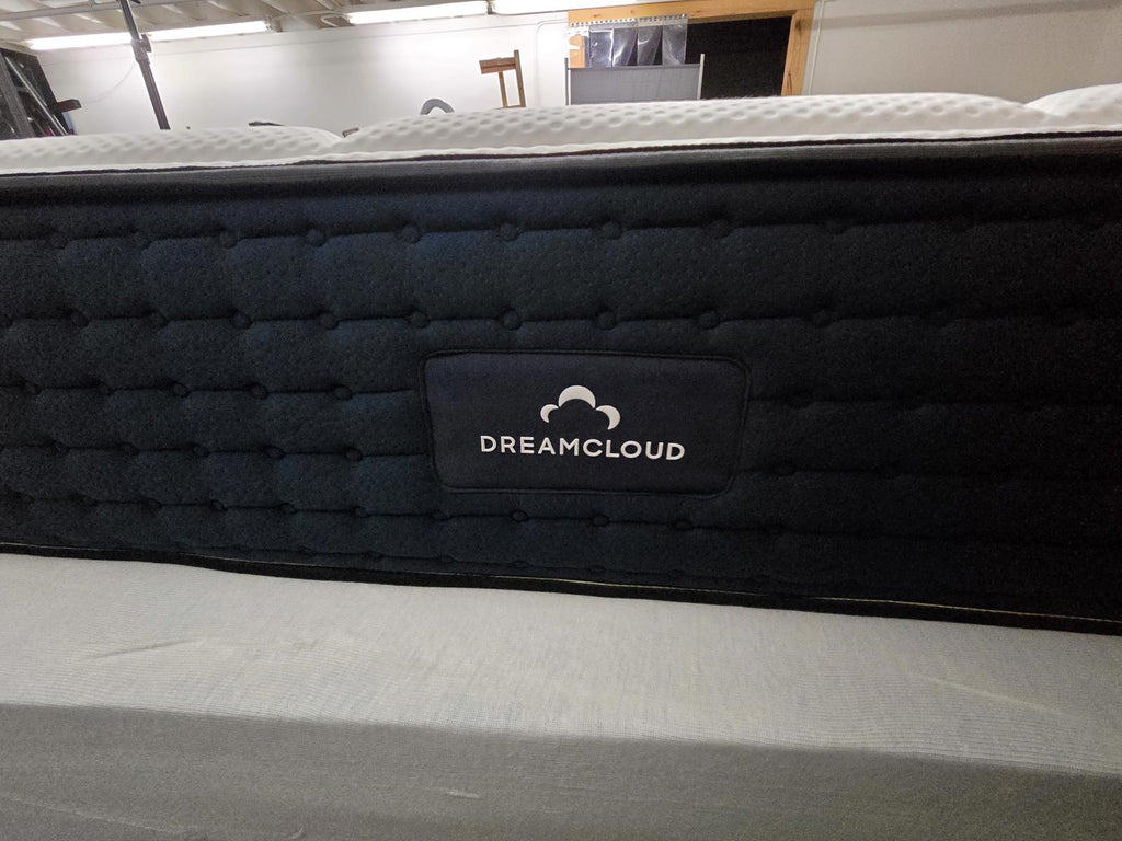 Dreamcloud Premier Memory Foam mattress, King, Like New Condition - PDX Furnish