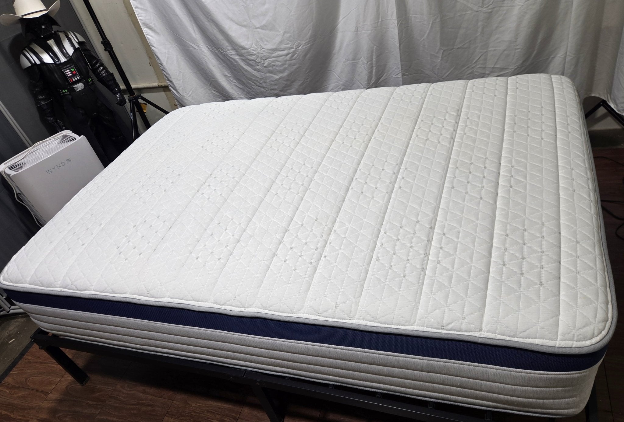 Helix Midnight Full mattress, Great Condition - PDX Furnish
