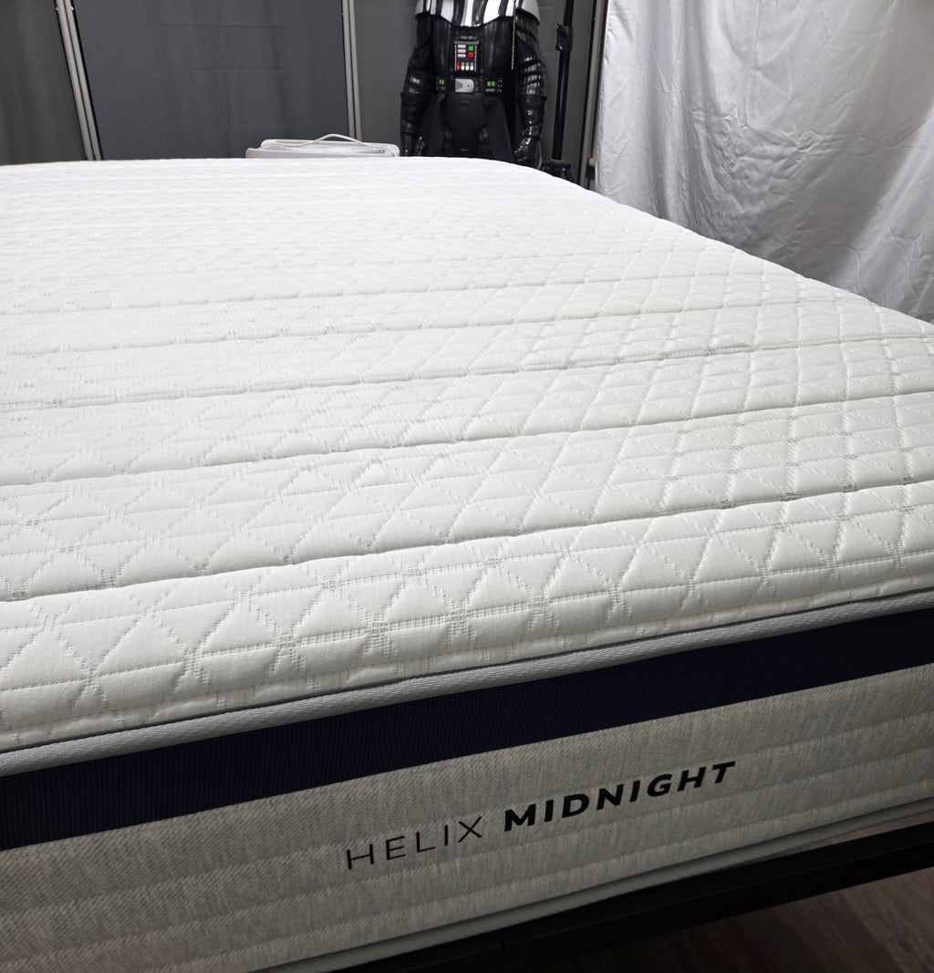 Helix Midnight Full mattress, Great Condition - PDX Furnish