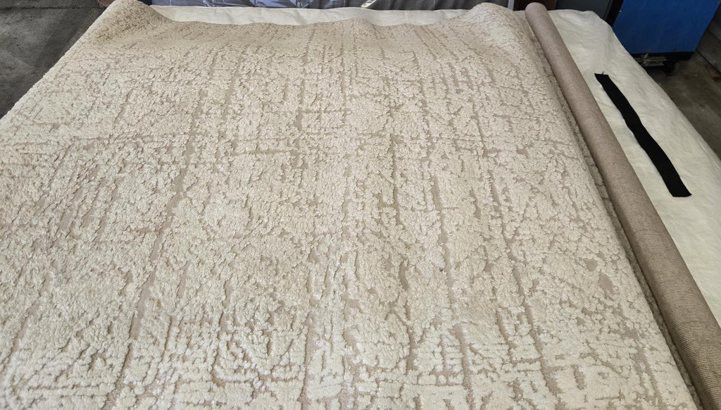 Icon 5x7 Beige Area Rug, Like New Condition - PDX Furnish