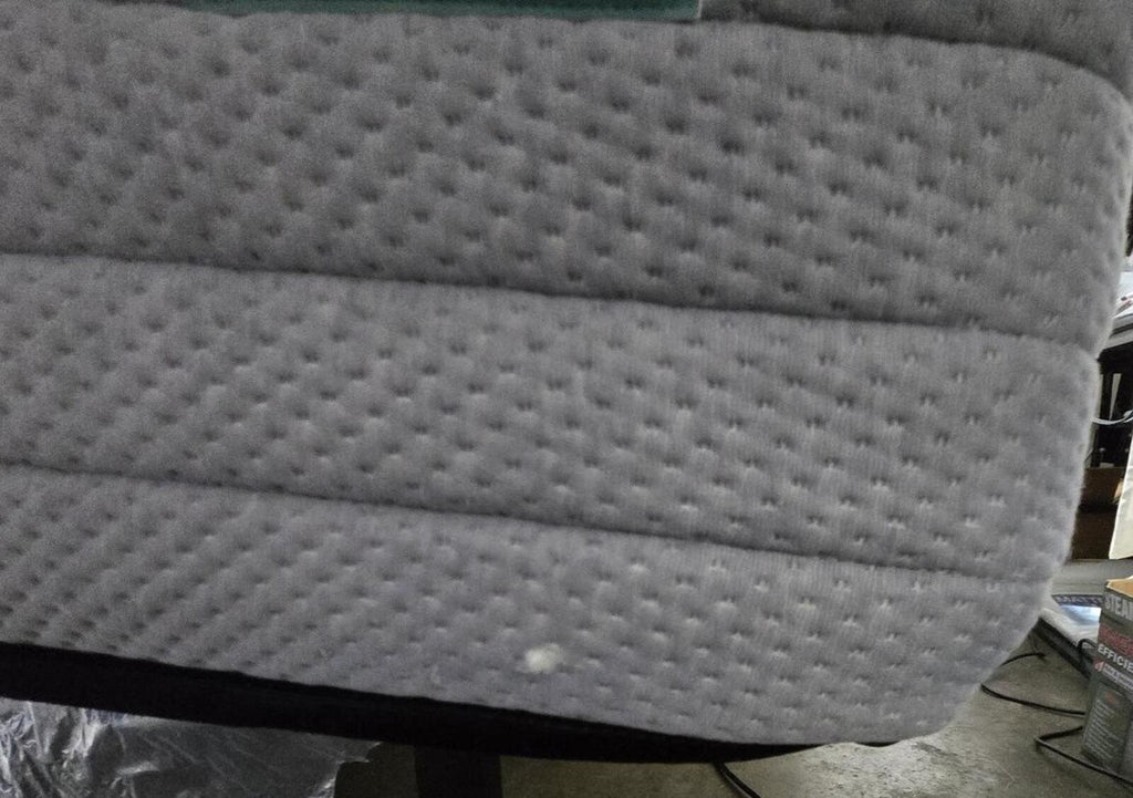 Nectar Premier Hybrid King mattress, Great Condition - PDX Furnish