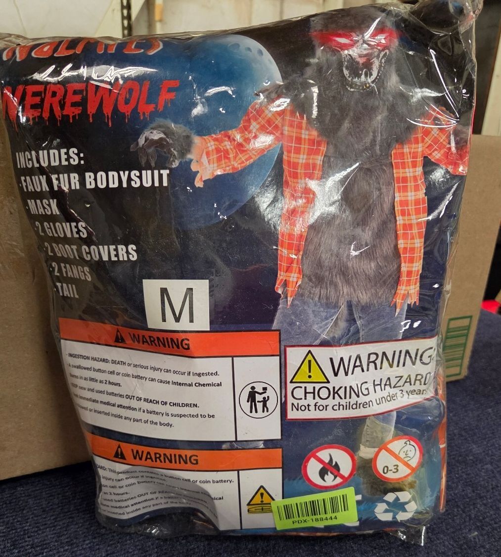Halloween costumes, variety