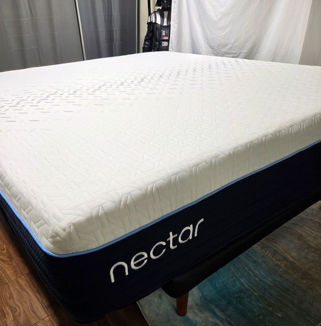 Nectar Classic Hybrid King mattress, Mint Condition