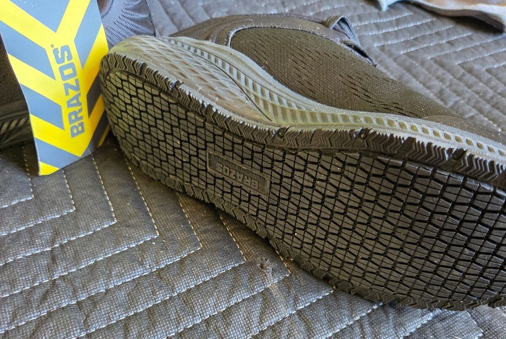 Brazos Women’s Stalwart Non-Slip Anti-Fatigue Work Shoes, 6