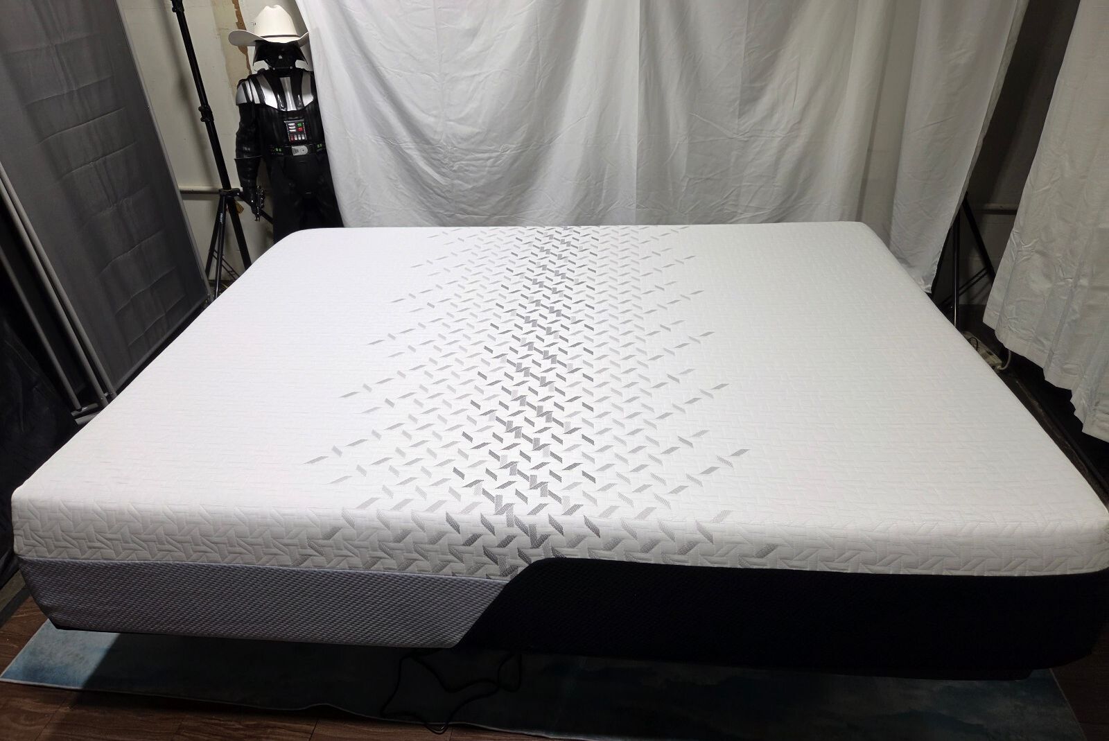 Nectar Premier Memory Foam Queen mattress, Great Condition