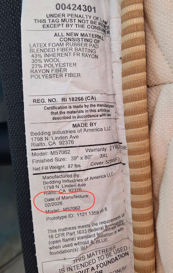 Saatva Zenhaven Split King or 2 x Twin XL mattress, Like New Condition