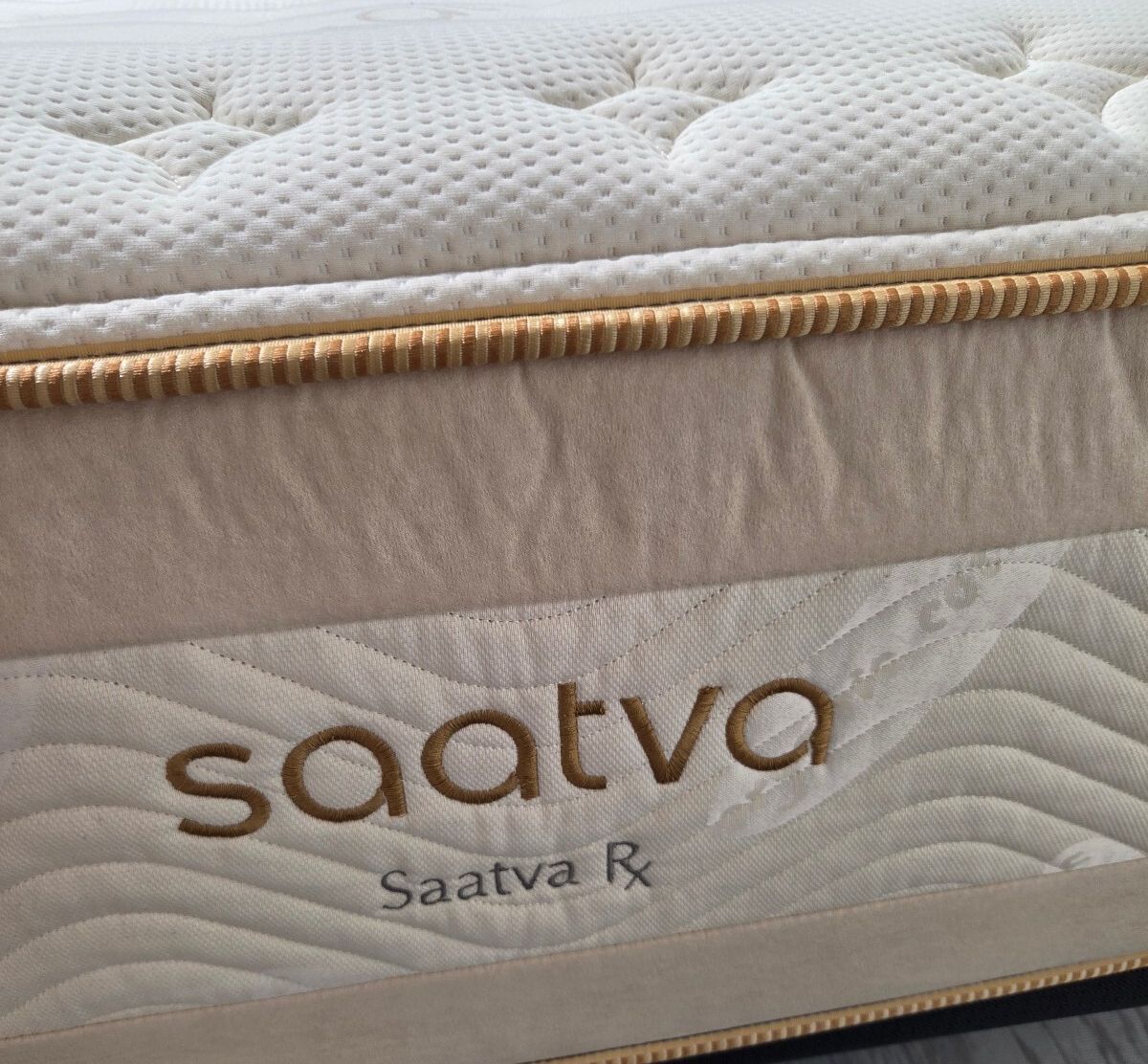 Saatva RX Twin XL or Split King mattresses, Like New Condition