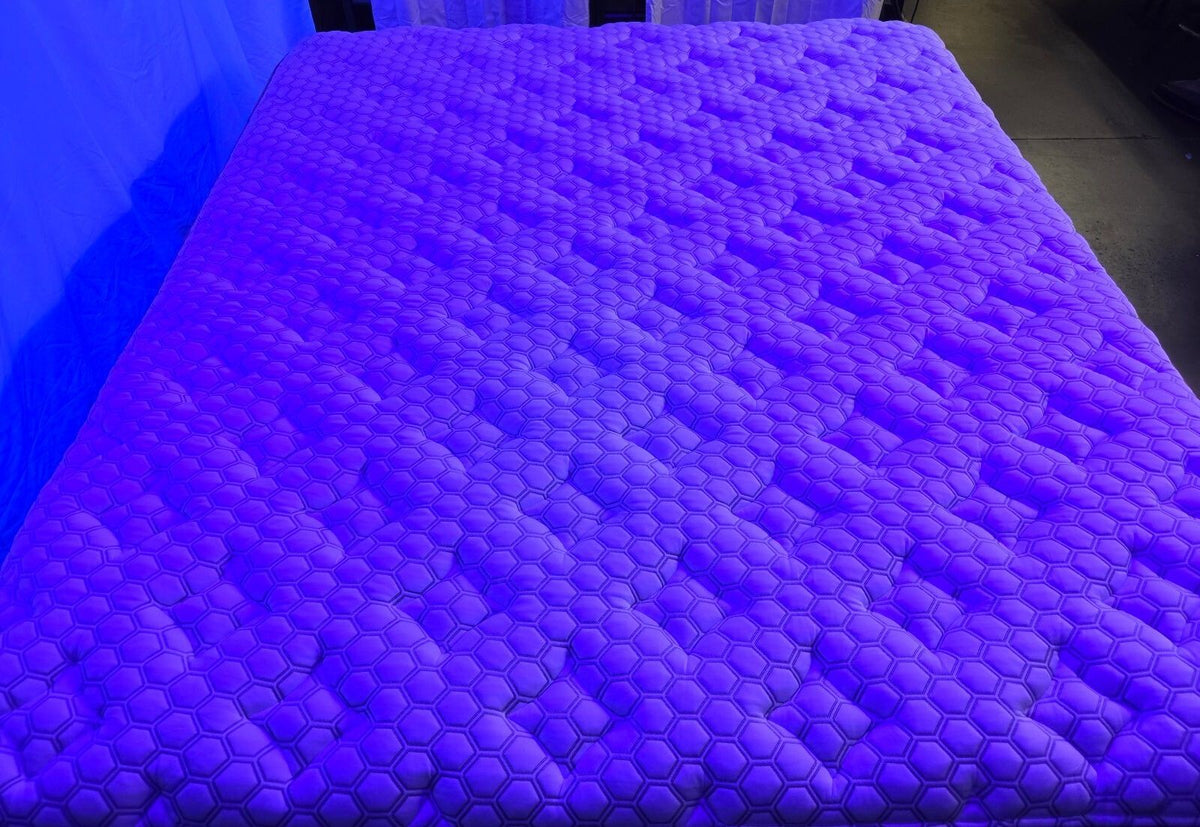 Brooklyn Bedding Titan Plus Elite Cal King mattress, Like New Condition