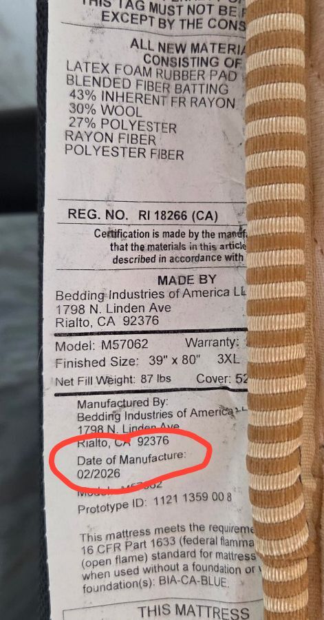 Saatva Zenhaven Split King or 2 x Twin XL mattress, Like New Condition