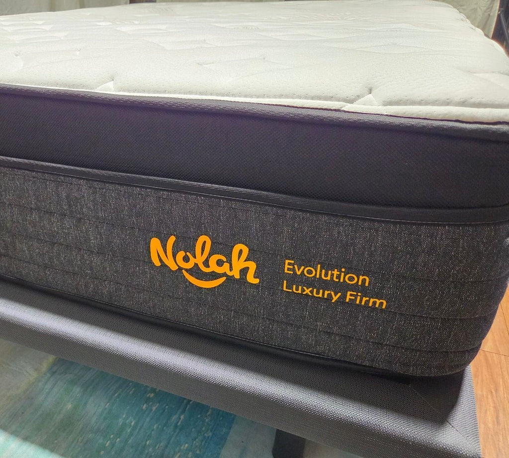 Nolah Evolution 15" Queen mattress, Like New Condition
