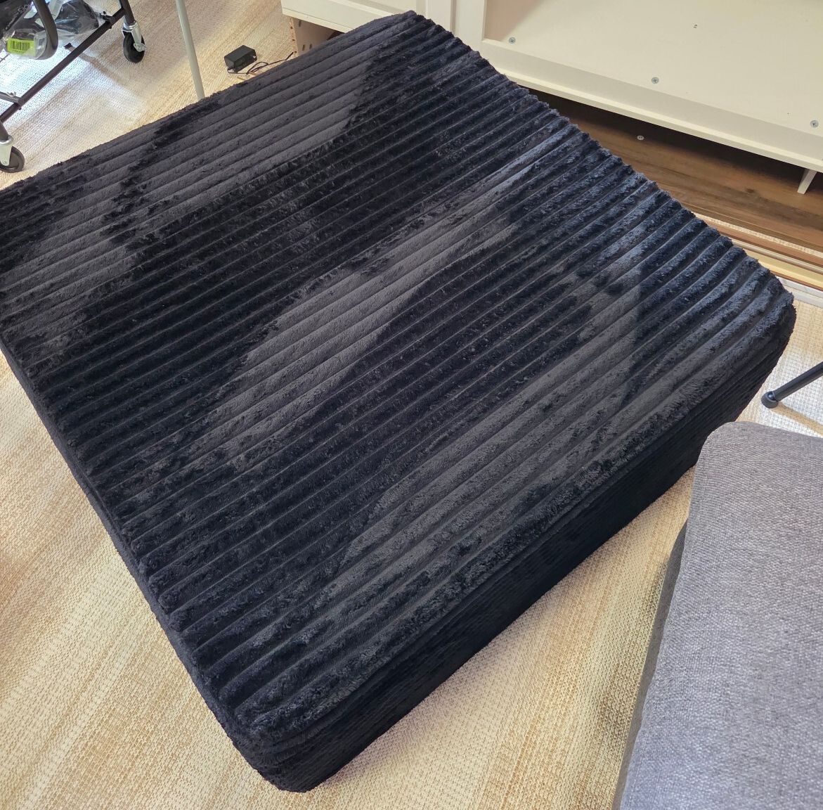 Boneless Ottoman, Black. New condition