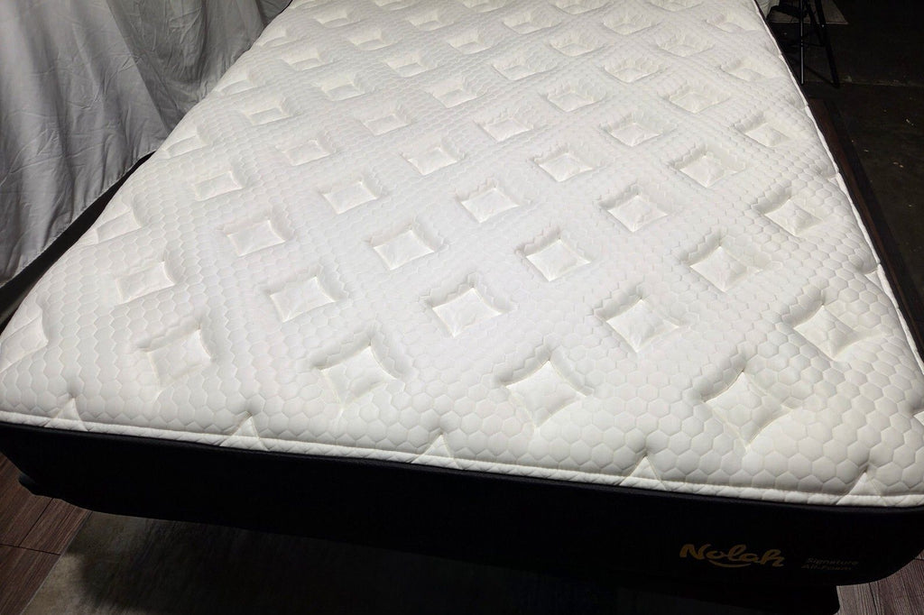 Nolah signature 12" foam queen mattress, Like New Condition