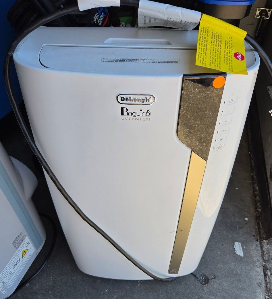 De'Longhi Pinguino UV-Carelight 3-in-1 Portable Air Conditioner