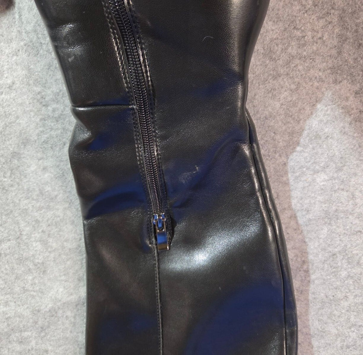 SOVANYOU Black Knee High Boots, 6