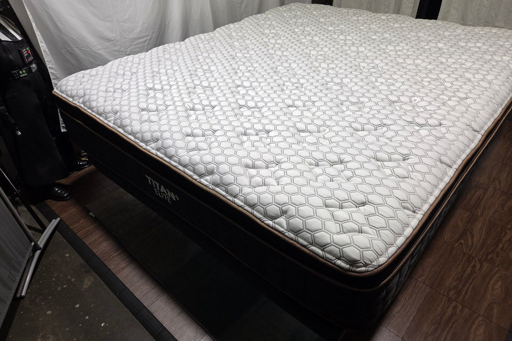 Brooklyn Bedding Titan Plus Elite Cal King mattress, Like New Condition