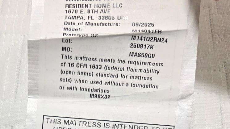 Nectar Classic Hybrid King mattress, Mint Condition