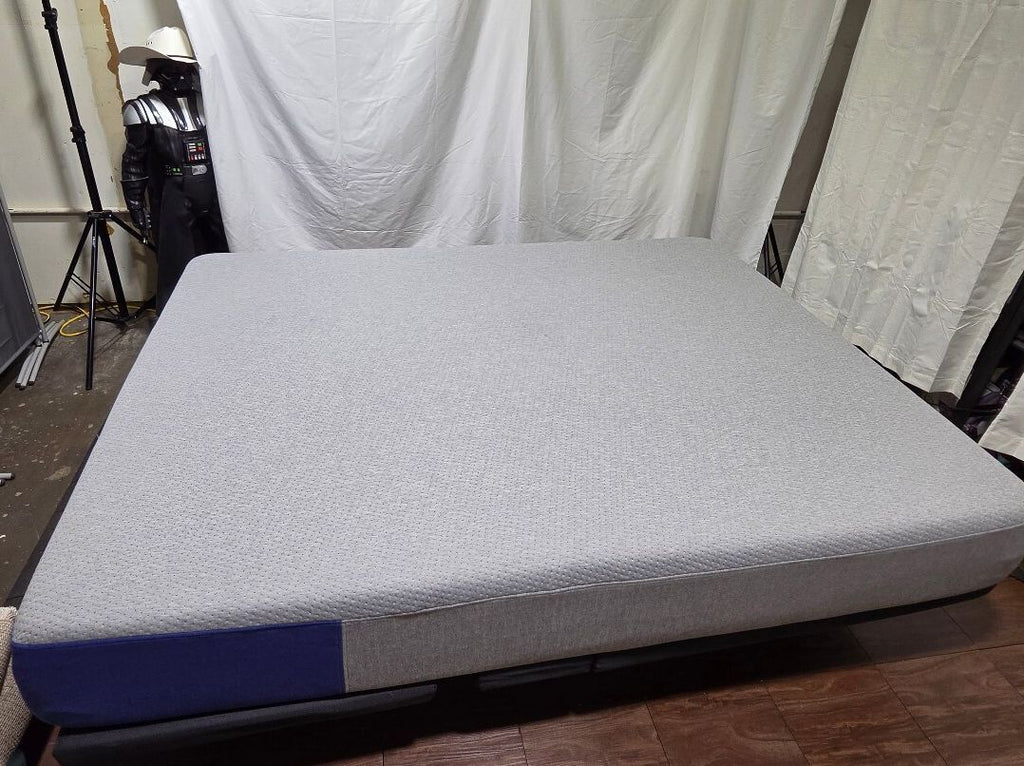 Casper One Queen mattress, Like New Condition