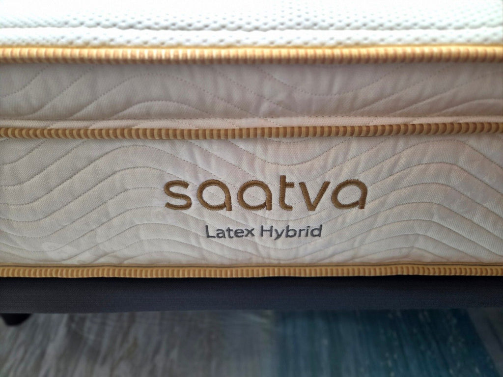 Saatva Latex Hybrid King mattress, Like New Condition