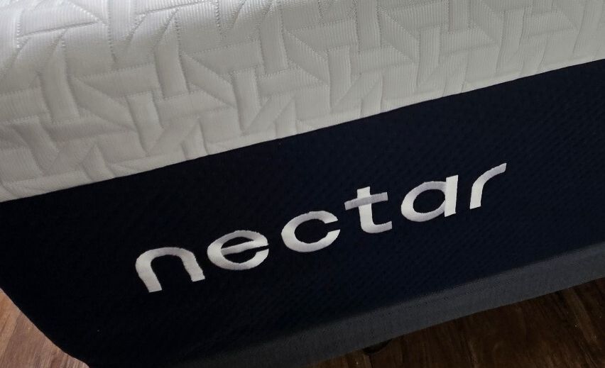 Nectar Luxe Memory Foam Queen mattress, Like New Condition