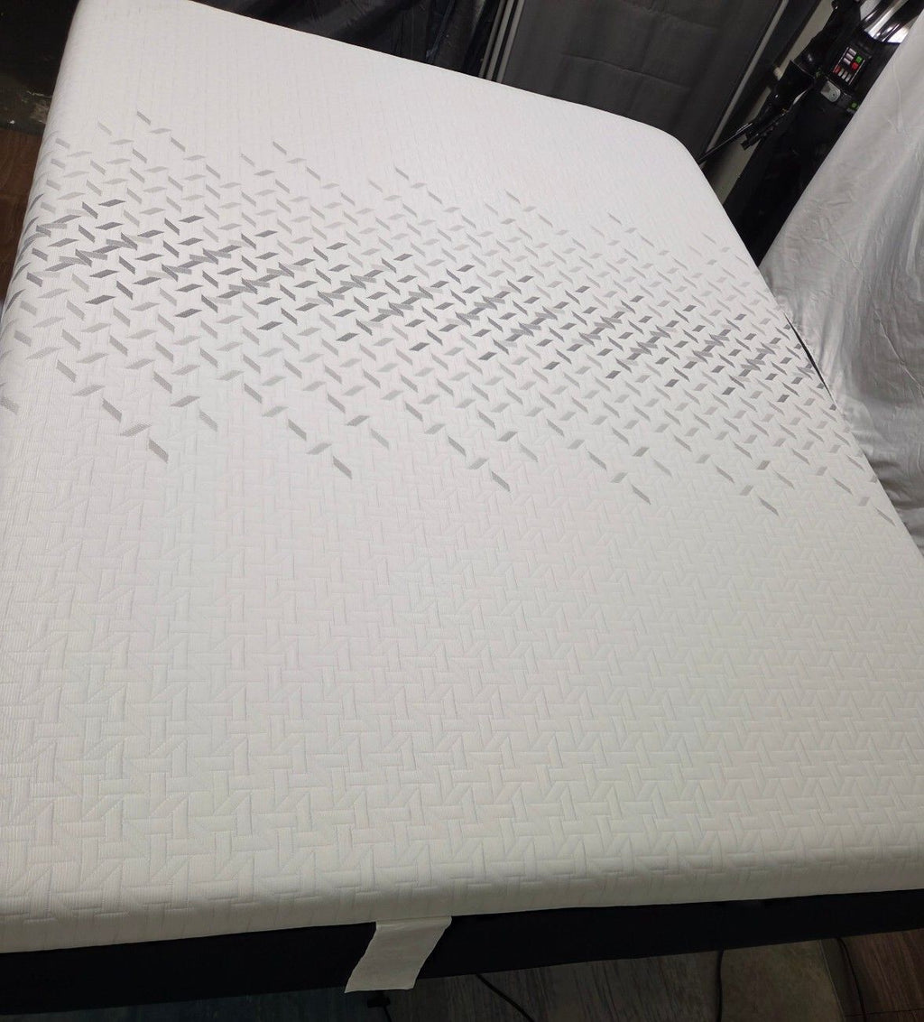 Nectar Premier Memory Foam Queen mattress, Great Condition