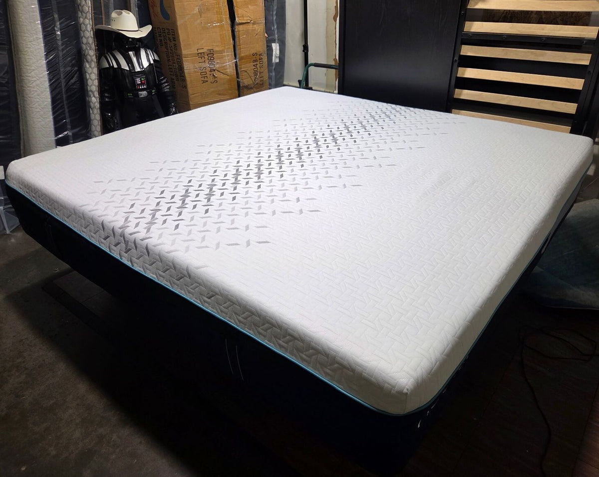 Nectar Premier Hybrid 13" King Mattress – Like New Open Box (Dual Cooling)