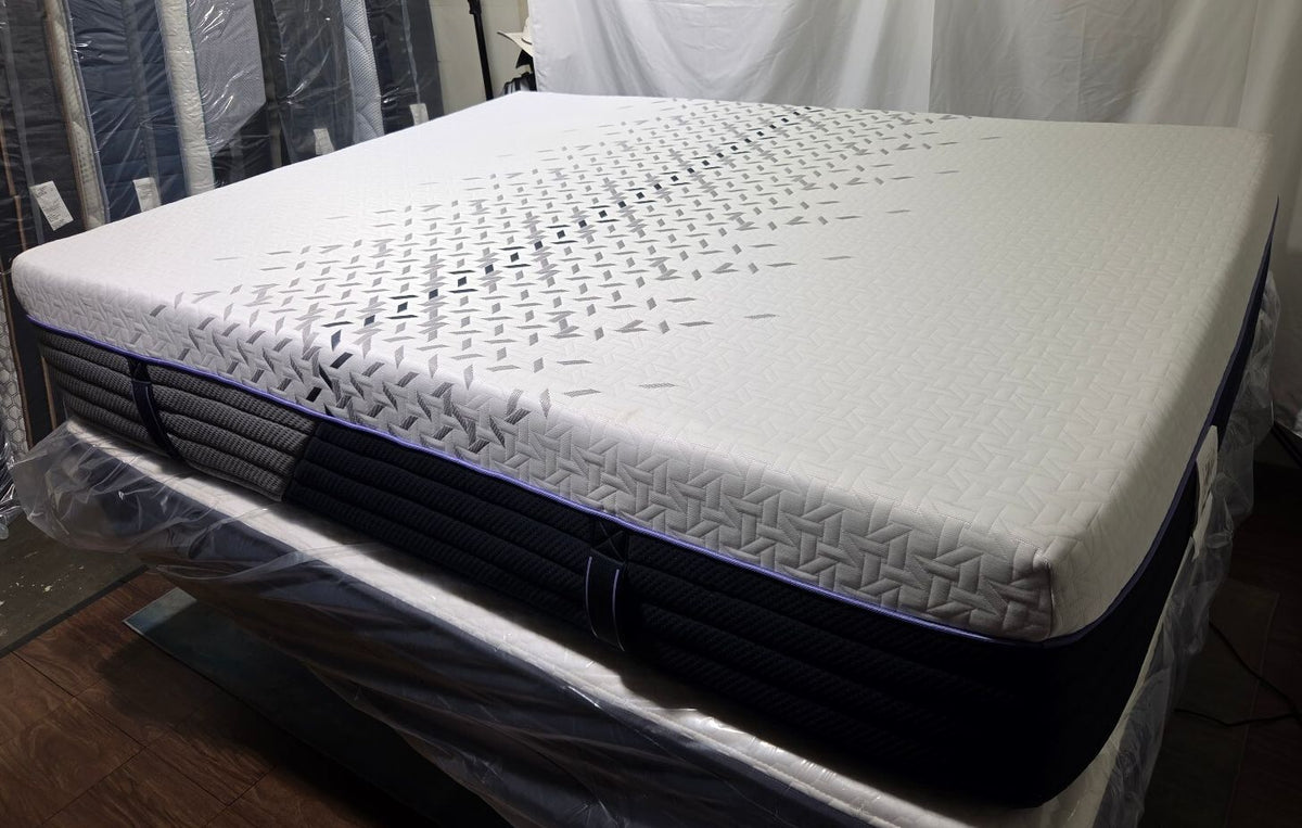 Nectar luxe Queen Hybrid mattress, Great Condition