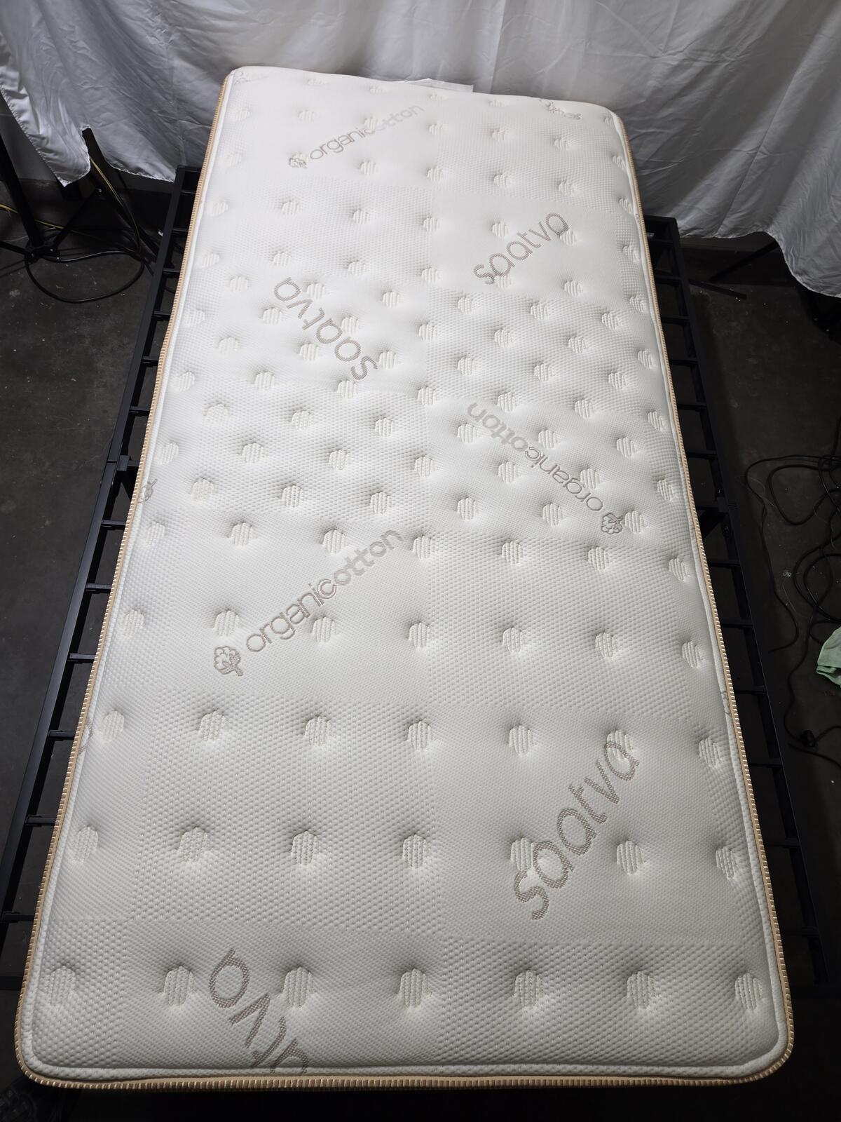 Saatva Classic 11.5" Twin XL mattress, Plush OR Firm, Like New Condition - PDX Furnish