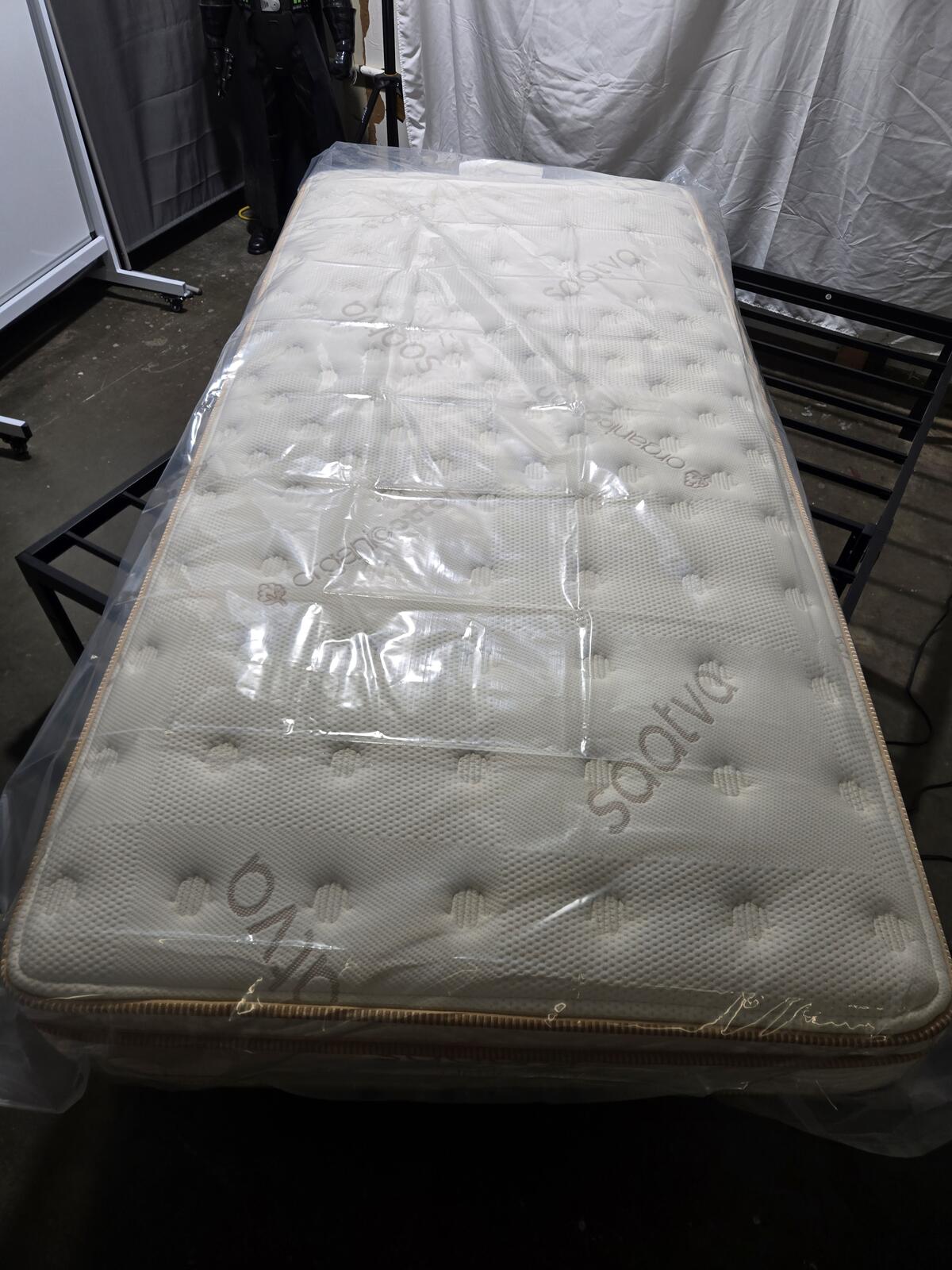 Saatva Classic 11.5" Twin XL mattress, Plush OR Firm, Like New Condition - PDX Furnish